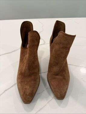 Steve Madden Women's Brown Suede Ankle Booties - Stylish Pointed Toe